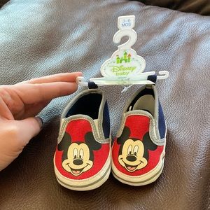 Disney Mickey Mouse Baby Shoes 3-6 Months